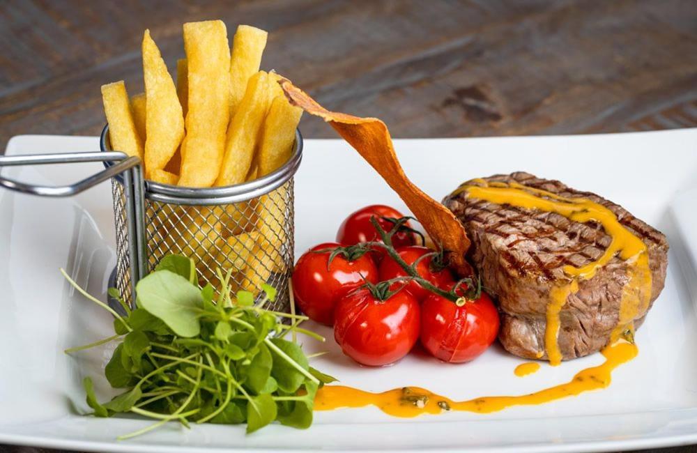 Applegarth Villa Hotel & Restaurant (Adults Only) Windermere Buitenkant foto